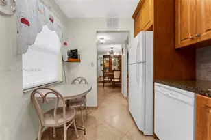 4270 NW 40th St, Lauderdale Lakes, FL 33319 - Photo 6