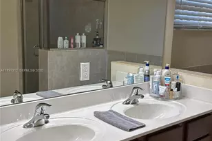 8437 Blue Cove Way, Parkland, FL 33076 - Photo 10