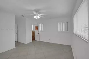 8851 Byron Ave, Surfside, FL 33154 - Photo 28