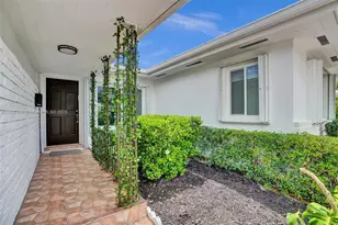8851 Byron Ave, Surfside, FL 33154 - Photo 38