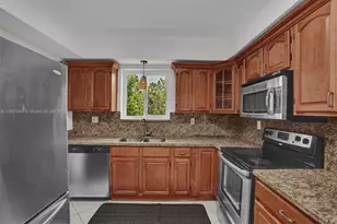 8851 Byron Ave, Surfside, FL 33154 - Photo 8