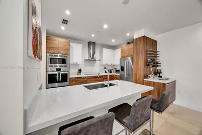 718 Valencia Ave #207, Coral Gables, FL 33134 - Photo 6