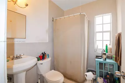 333 SW 30th Ave, Miami, FL 33135 - Photo 12