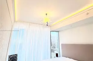 300 Biscayne Blvd Way, Miami, FL 33131 - Photo 12