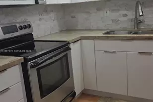 5249 NW 7th St, Miami, FL 33126 - Photo 8