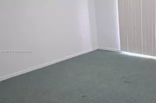 5249 NW 7th St, Miami, FL 33126 - Photo 14