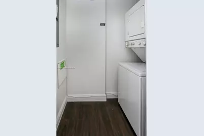1050 Brickell Ave #414, Miami, FL 33131 - Photo 24