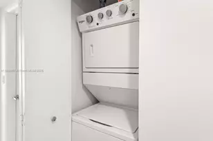 465 Brickell Ave, Miami, FL 33131 - Photo 18