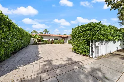 12944 Banyan Rd, North Miami, FL 33181 - Photo 1