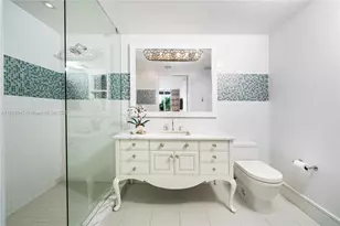 2155 Washington Ct, Miami Beach, FL 33139 - Photo 8