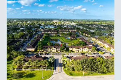 6051 SW 19th Pl, North Lauderdale, FL 33068 - Photo 34