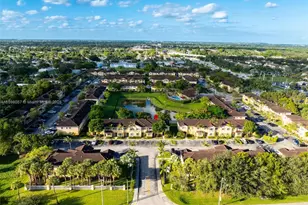 6051 SW 19th Pl, North Lauderdale, FL 33068 - Photo 34