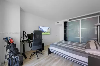 1581 Brickell Ave #2005, Miami, FL 33129 - Photo 24