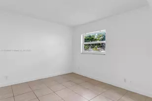 8002 Lagos De Campo Blvd, Tamarac, FL 33321 - Photo 2