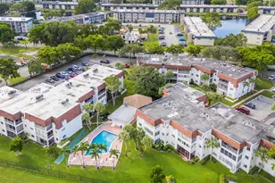 8002 Lagos De Campo Blvd, Tamarac, FL 33321 - Photo 30