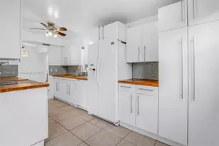 8002 Lagos De Campo Blvd, Tamarac, FL 33321 - Photo 18