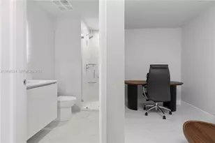 700 NE 24th St, Miami, FL 33137 - Photo 22