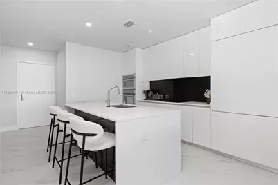 700 NE 24th St #4002, Miami, FL 33137 - Photo 8