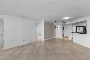 1800 Sunset Harbour Dr, Miami Beach, FL 33139 - Photo 2