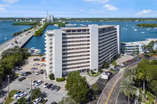 7904 West Dr, North Bay Village, FL 33141 - Photo 20