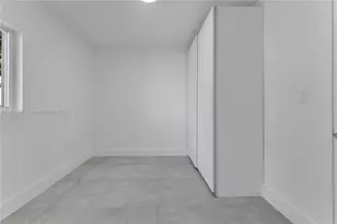 521 NW 33rd Ave, Miami, FL 33125 - Photo 12