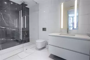 300 Biscayne Blvd Way, Miami, FL 33131 - Photo 20