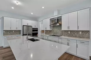 2722 NW 87th Ter, Cooper City, FL 33024 - Photo 12