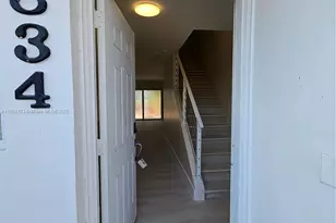 834 Raymond St, Miami Beach, FL 33141 - Photo 32
