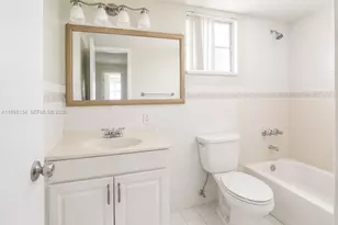 301 NW 177th St, Miami Gardens, FL 33169 - Photo 10