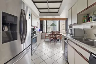 520 Brickell Key Dr, Miami, FL 33131 - Photo 6