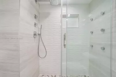 18071 Biscayne Blvd #1204, Aventura, FL 33160 - Photo 18