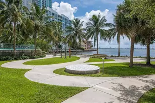 460 NE 28th St, Miami, FL 33137 - Photo 30