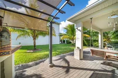 19638 Split Rail Run, Loxahatchee, FL 33470 - Photo 6