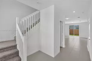 732 SE 13th Ct, Homestead, FL 33034 - Photo 6