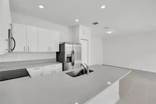 732 SE 13th Ct, Homestead, FL 33034 - Photo 16