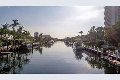 3705 NE 214  St #13, Aventura, FL 33180 - Photo 2