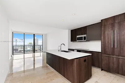 68 SE 6th St #3906, Miami, FL 33131 - Photo 1