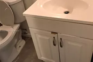 16465 NE 22nd Ave, North Miami Beach, FL 33160 - Photo 18