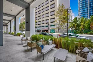 159 NE 6th St, Miami, FL 33132 - Photo 30