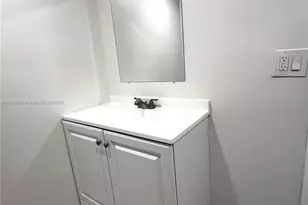 10090 NW 80th Ct, Hialeah Gardens, FL 33016 - Photo 10