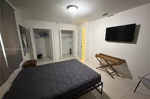 1132 NW 38th St, Miami, FL 33127 - Photo 6