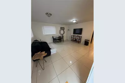 1132 NW 38th St #1132, Miami, FL 33127 - Photo 2
