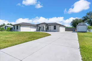 363 Paisley, Lehigh Acres, FL 33974 - Photo 4