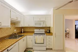 4750 NW 22nd Ct, Lauderhill, FL 33313 - Photo 4