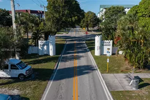 4750 NW 22nd Ct, Lauderhill, FL 33313 - Photo 4