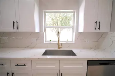 13026 Hampton Lakes Cir, Boynton Beach, FL 33436 - Photo 6