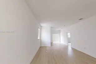 374 NE 27th Ave, Homestead, FL 33033 - Photo 16