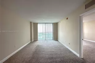 2681 N Flamingo Rd, Sunrise, FL 33323 - Photo 6