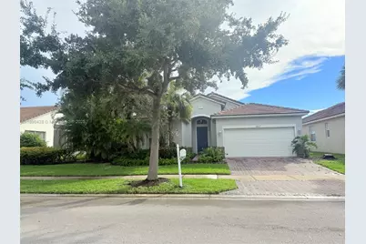 9517 SW Flowermound Cir, Port Saint Lucie, FL 34987 - Photo 1