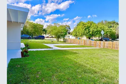 124 Harvard Rd, West Park, FL 33023 - Photo 56